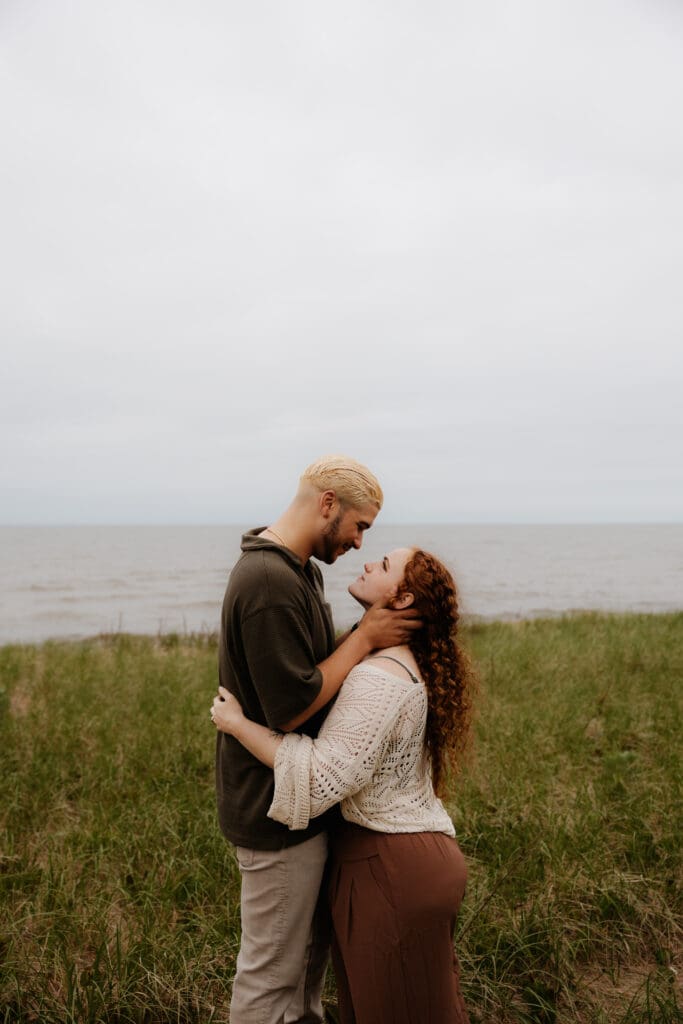 Photograph of engagement portraits at Park Point in Duluth, Minnesota.