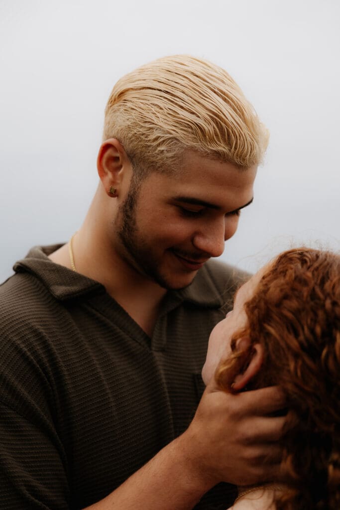 Photograph of engagement portraits at Park Point in Duluth, Minnesota.