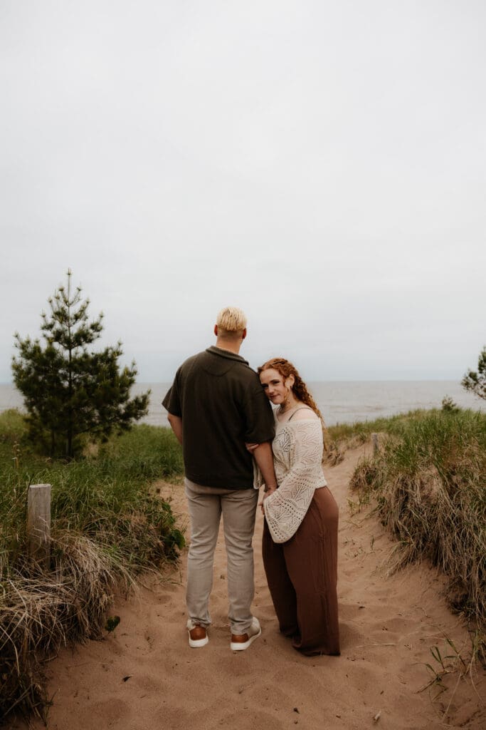 Photograph of engagement portraits at Park Point in Duluth, Minnesota.