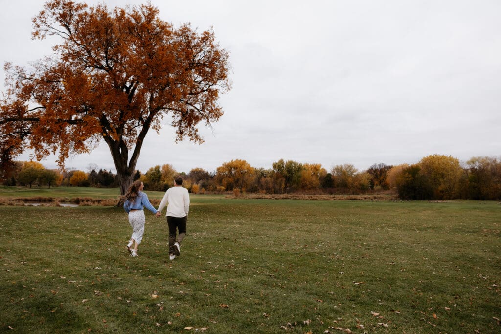 Photograph of engagement portraits at Hiawatha Golf Course in Minneapolis Minnesota.