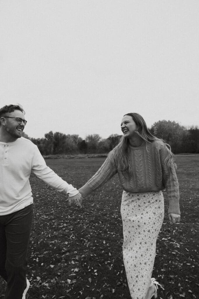 Photograph of engagement portraits at Hiawatha Golf Course in Minneapolis Minnesota.
